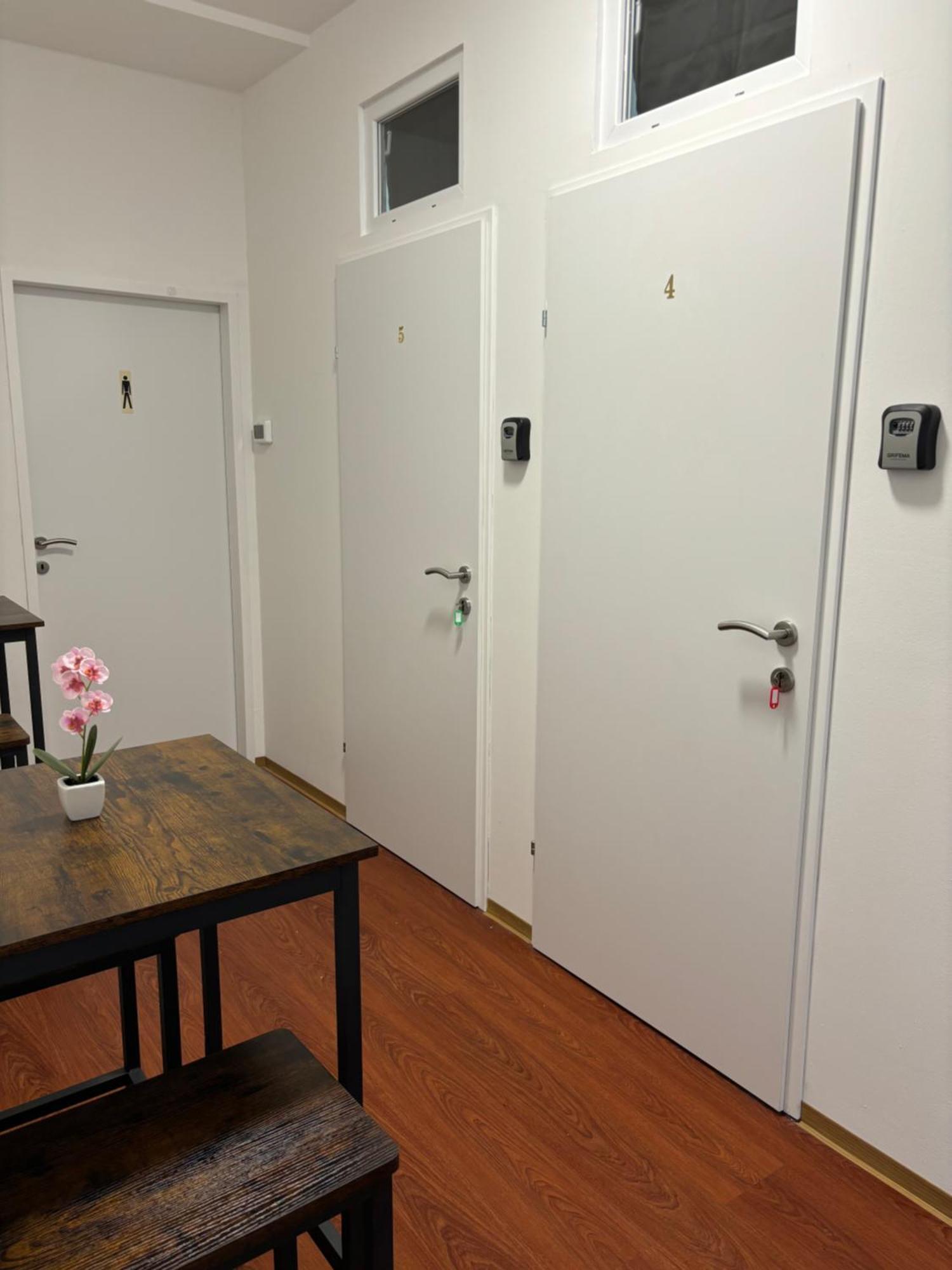 Anda City Rooms Wina Bagian luar foto
