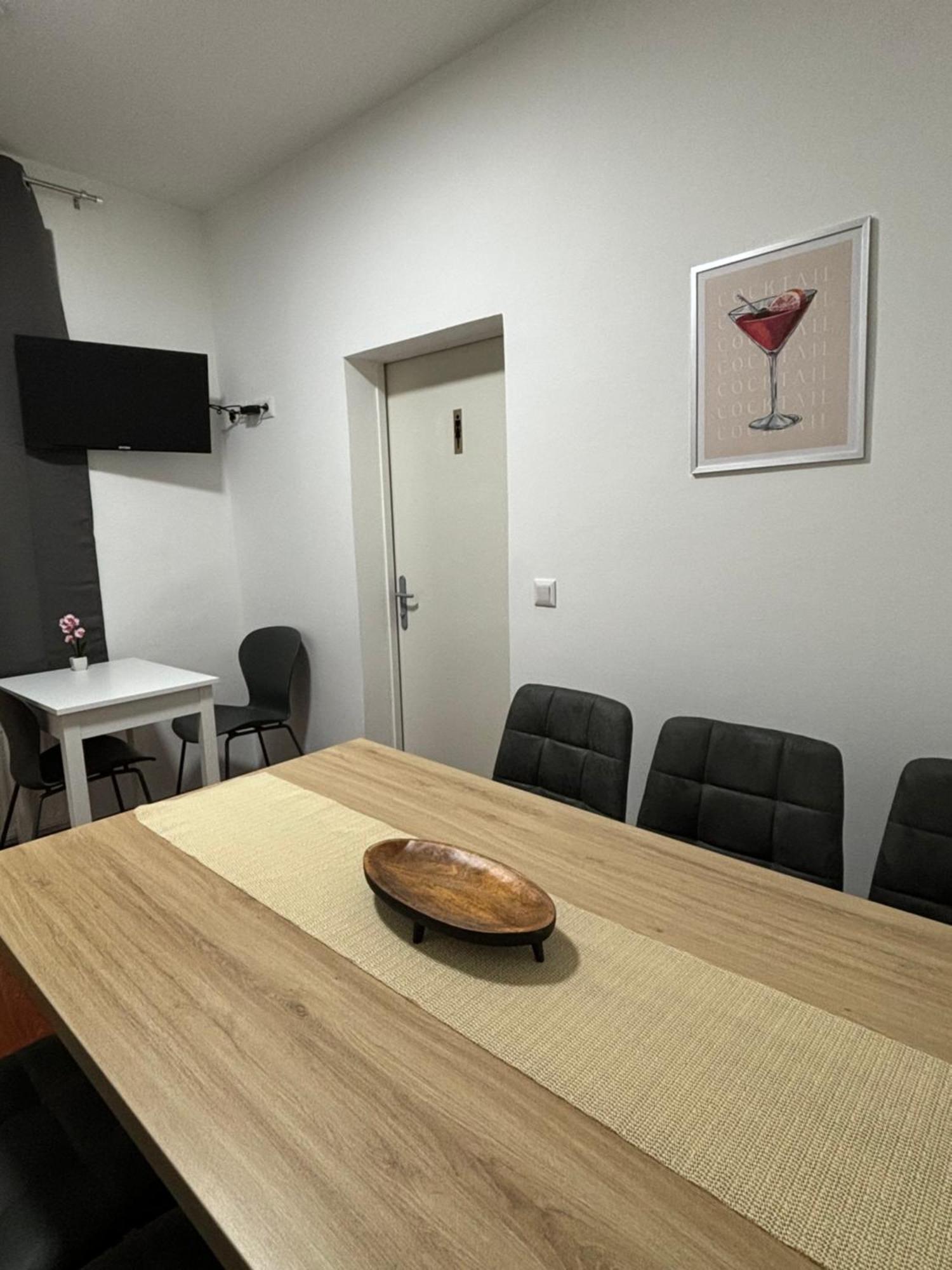 Anda City Rooms Wina Bagian luar foto
