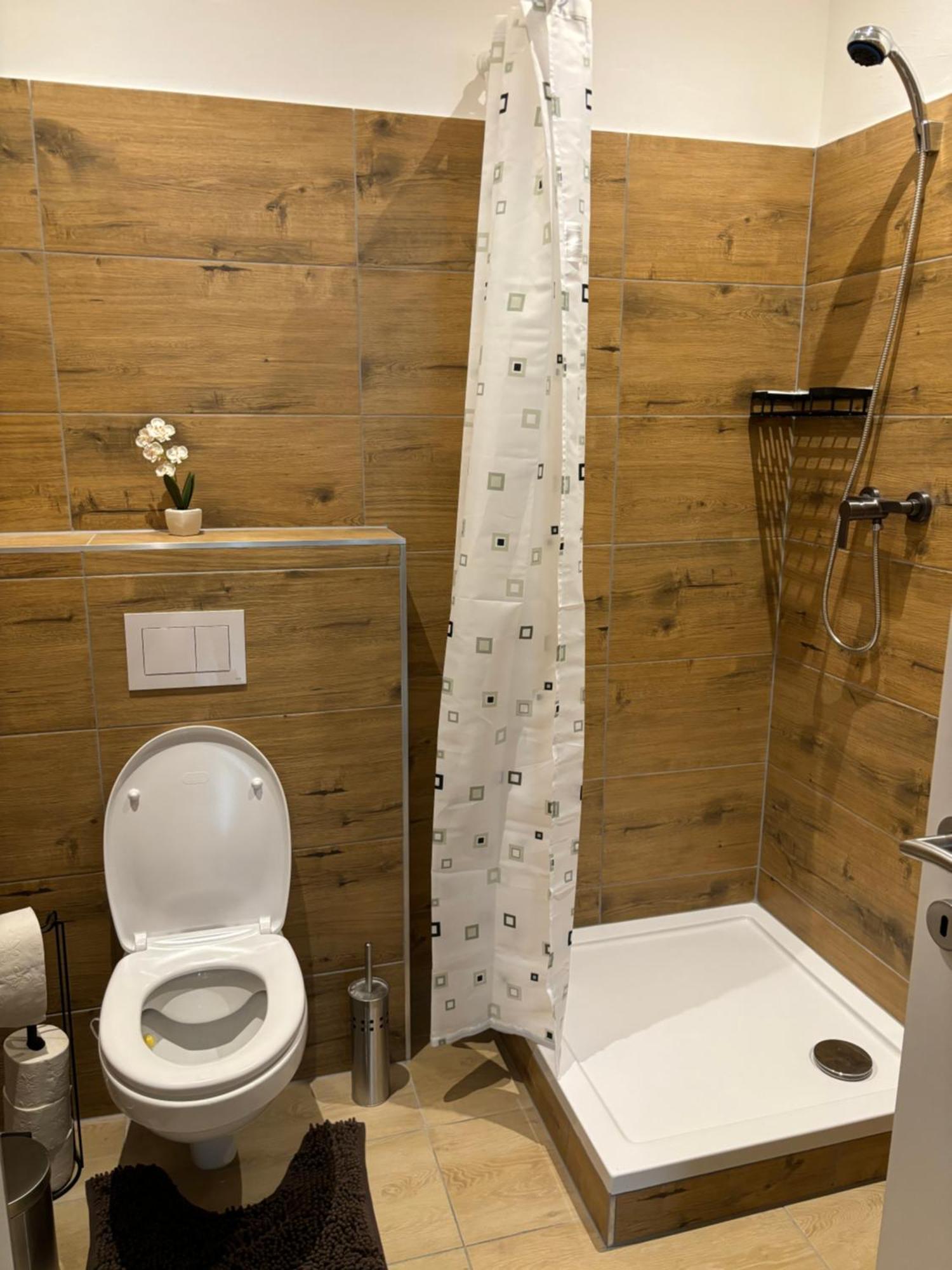 Anda City Rooms Wina Bagian luar foto
